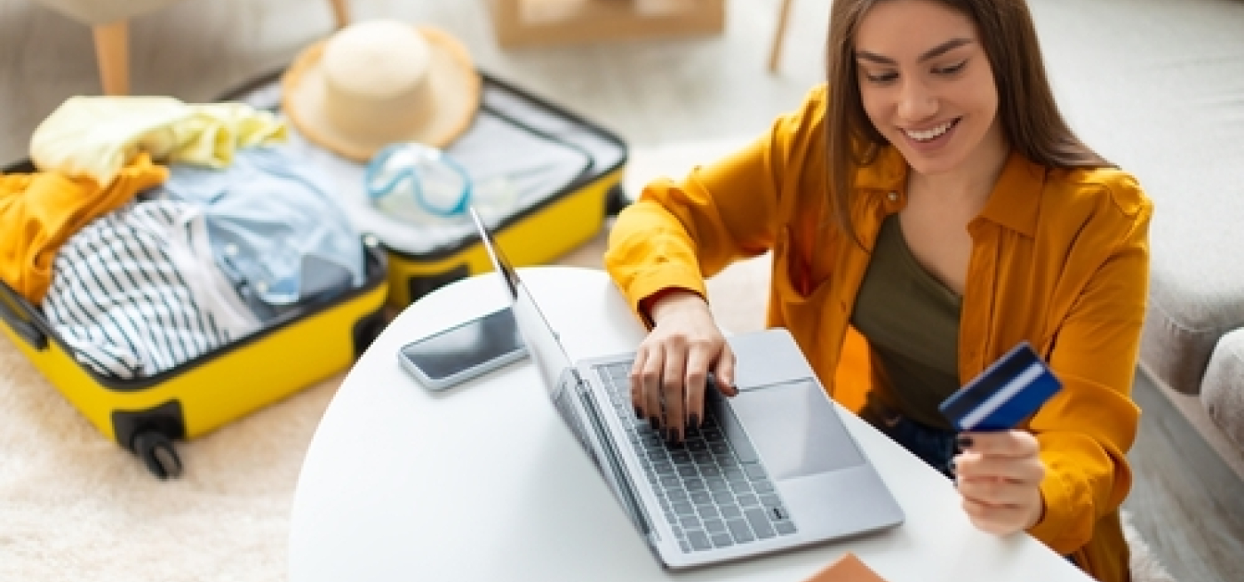 Vai fazer uma viagem longa? Saiba como equilibrar o crédito pessoal e o orçamento entre países